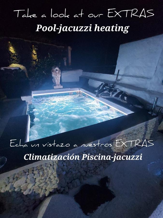Aloelux ! - Private With Jacuzzi, Cinema ,massage ,wonderful View, Art Desing Villa