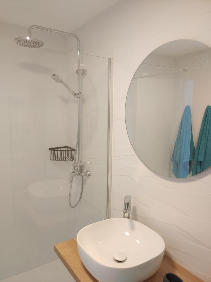 Namaste- Amazing Sea View & Infinity Pool - Good Wifi - Smart Tv-residence Senator *