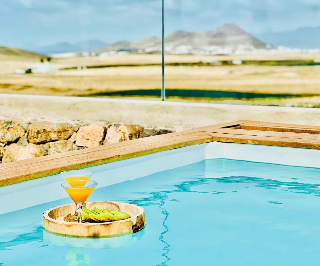 Canaryislandshost L The Sky * Tinajo