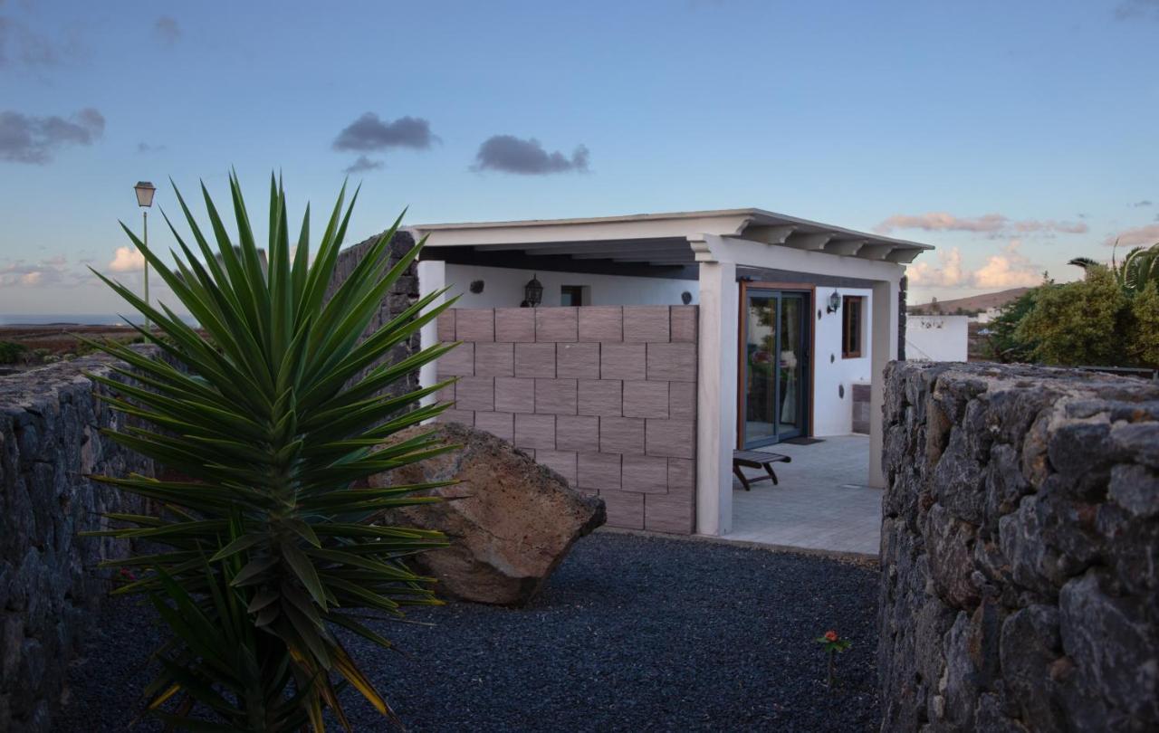Sun, Relax & Lava, Free Wifi 600mb, Bbq * Tinajo