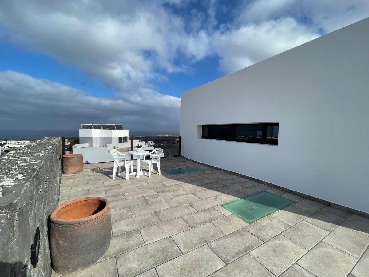 Eslanzarote Tony, Heated Pool, Jacuzzi La Costa