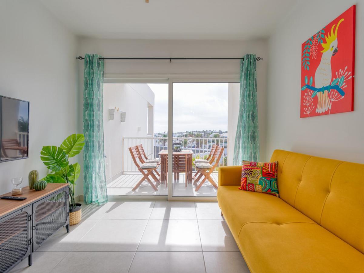 Homeforguest Sunset Senator With Pool And Terrace In