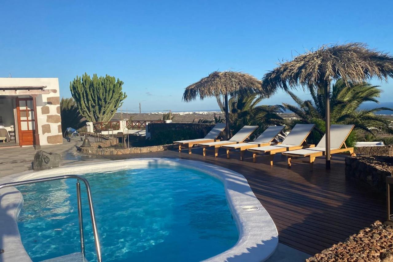 Finca Vista Horizonte - Luxuriously Equipped With Incredible Views Tías