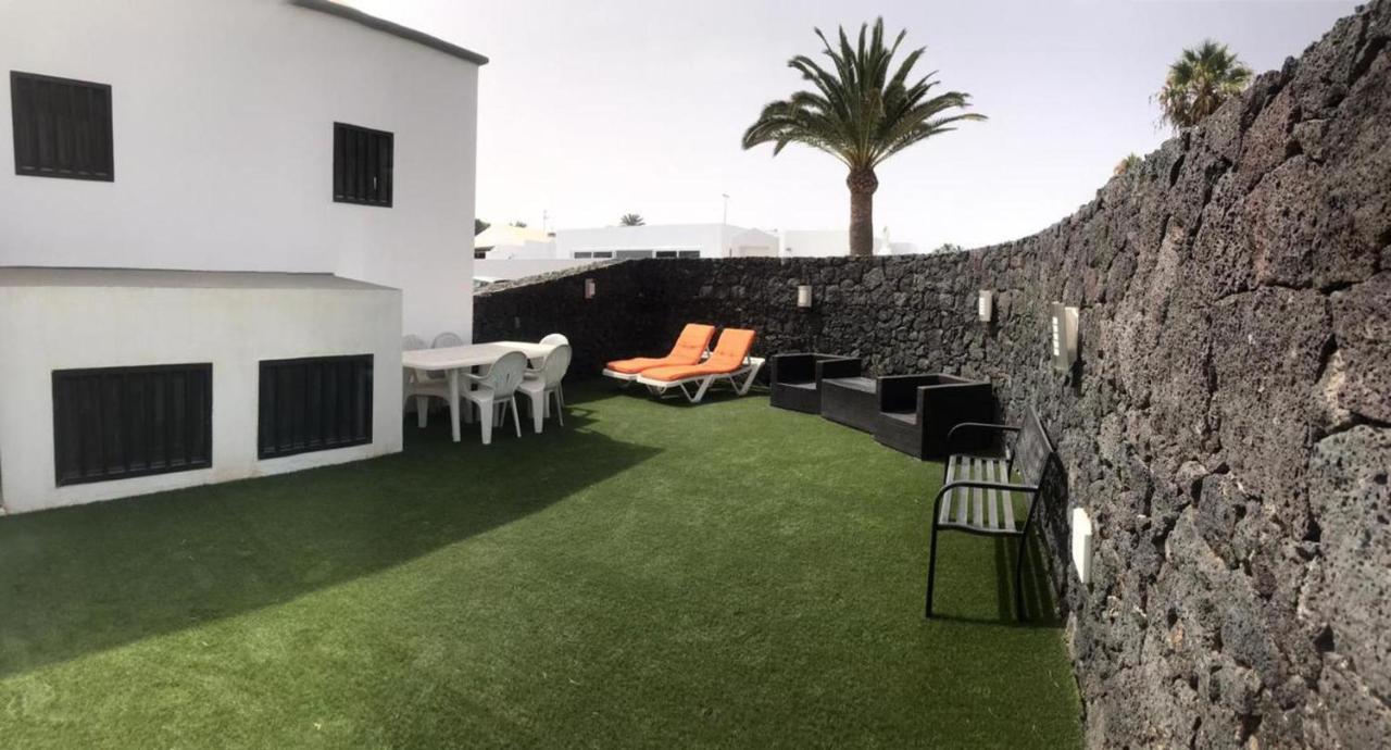 Apartment Basement Very Large Fantastic Location *