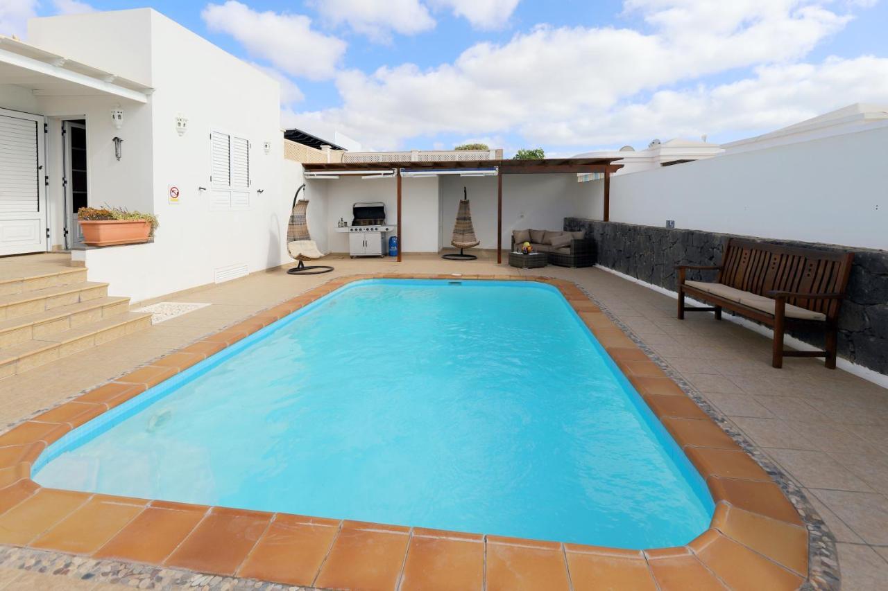 Villa Joanne - 4 Bedroom - Wifi And Air Conditioning - Perfect For Families *