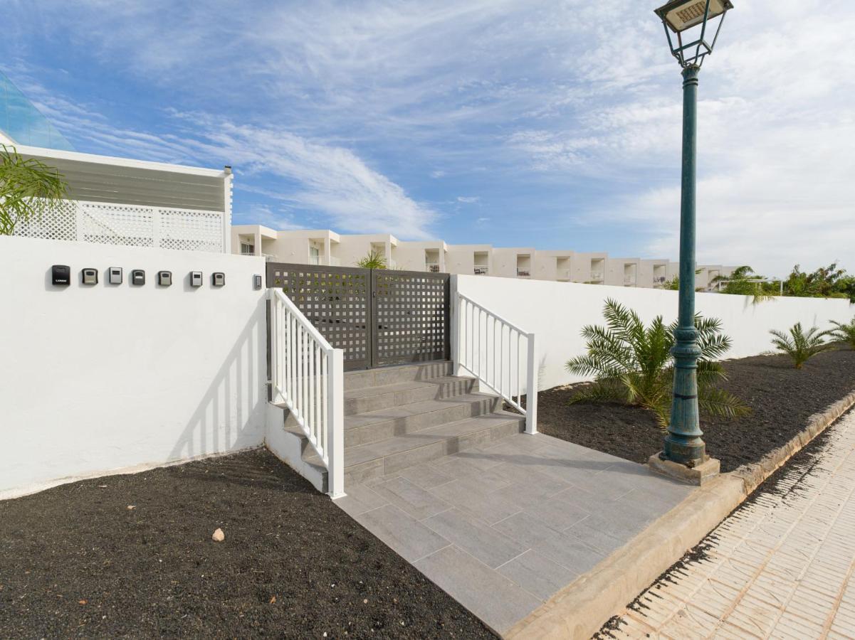 Apartamento Homeforguest Sunset Senator With Pool And Terrace In
