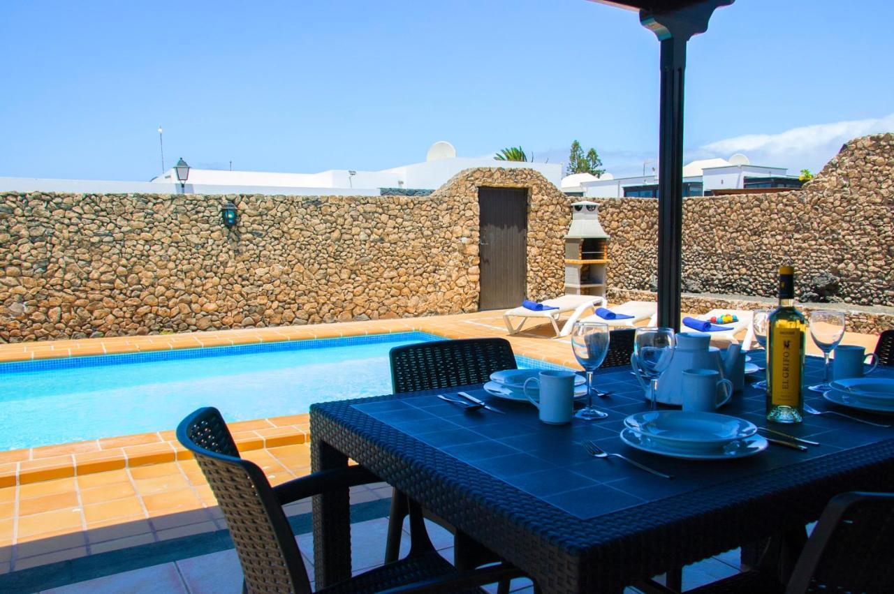 Villa Calamares With Heated Pool And Air Conditioning *