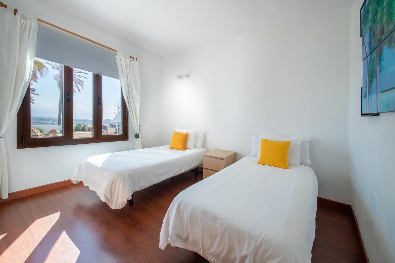 Villa Atlantis I *
