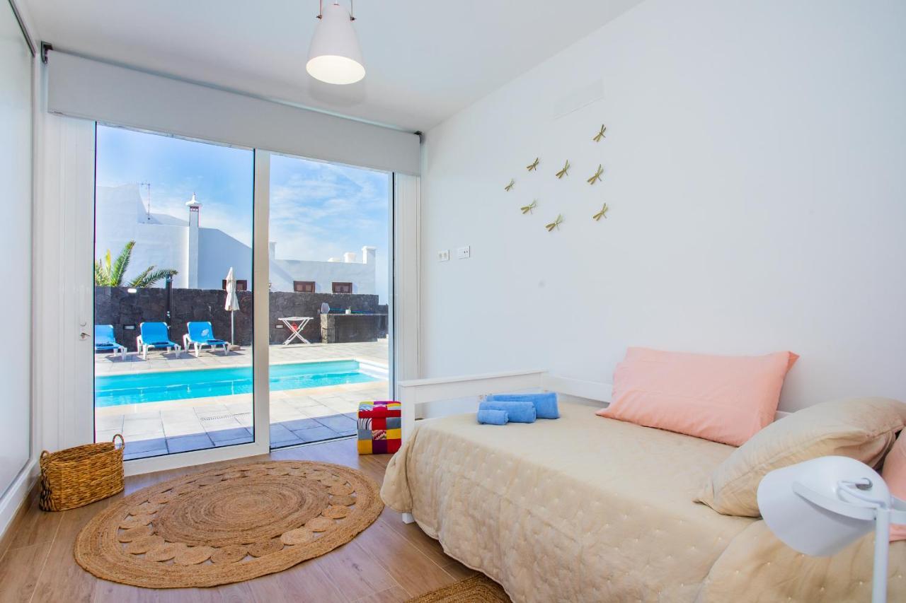 Eslanzarote Tony, Heated Pool, Jacuzzi Villa La Costa