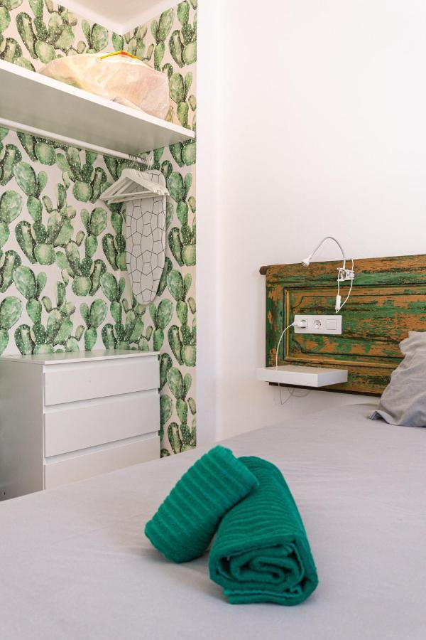Panelos A2 A3 * Puerto del Carmen (Lanzarote)