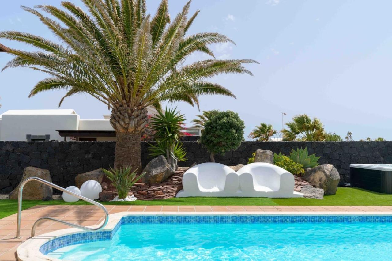 Rosa Playa Blanca