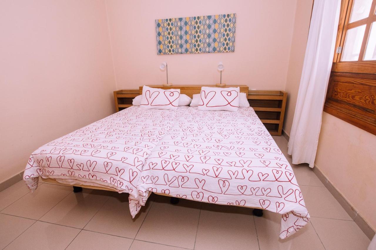 Flatguest Tabaibas *