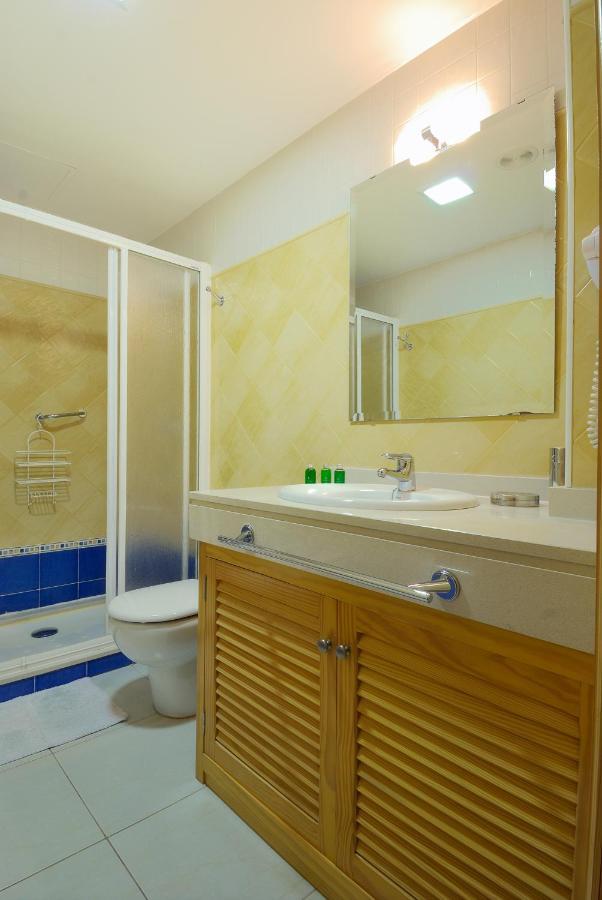 Impeccable 2-bed No 2 In Playa Blanca (Lanzarote)