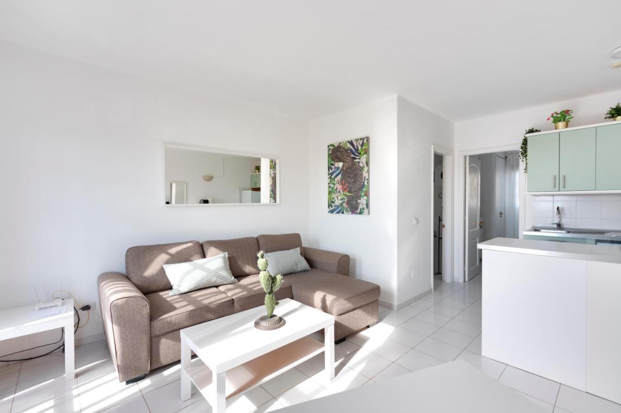 Clara Apartment *