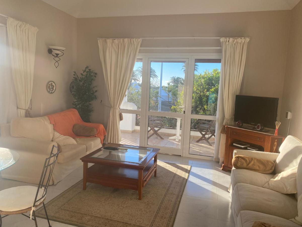 Villa Isa Sea Views