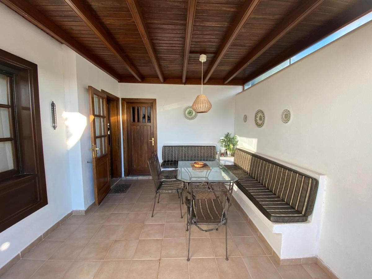 Villa Isa Sea Views
