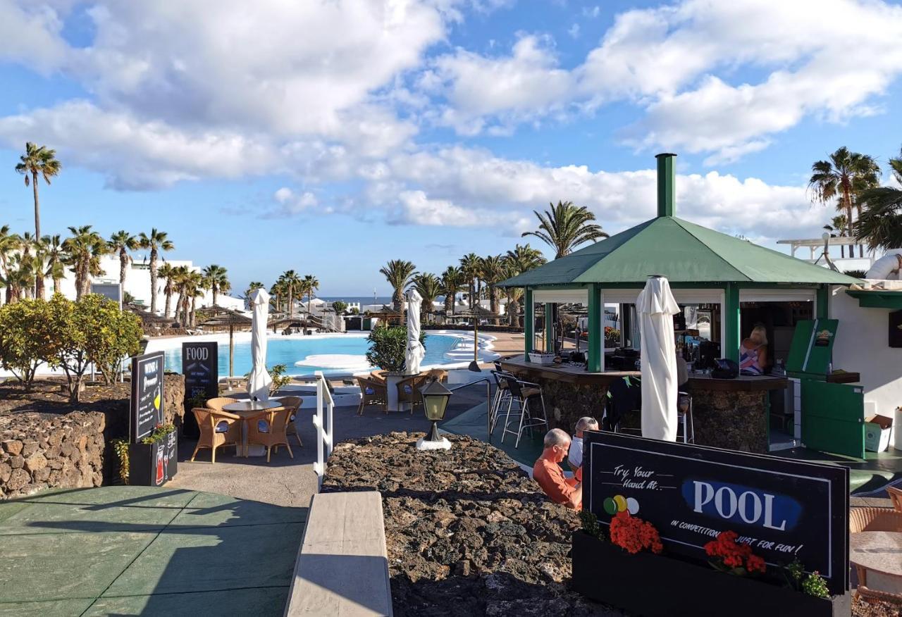 Calypso, Completo Con Vistas Al Mar Y A La Piscina En Apartamento *