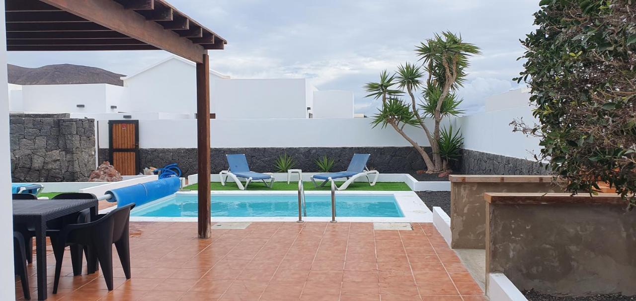 Super Detached Private Near The Beach- Heated Pool-wifi-uk Tv *