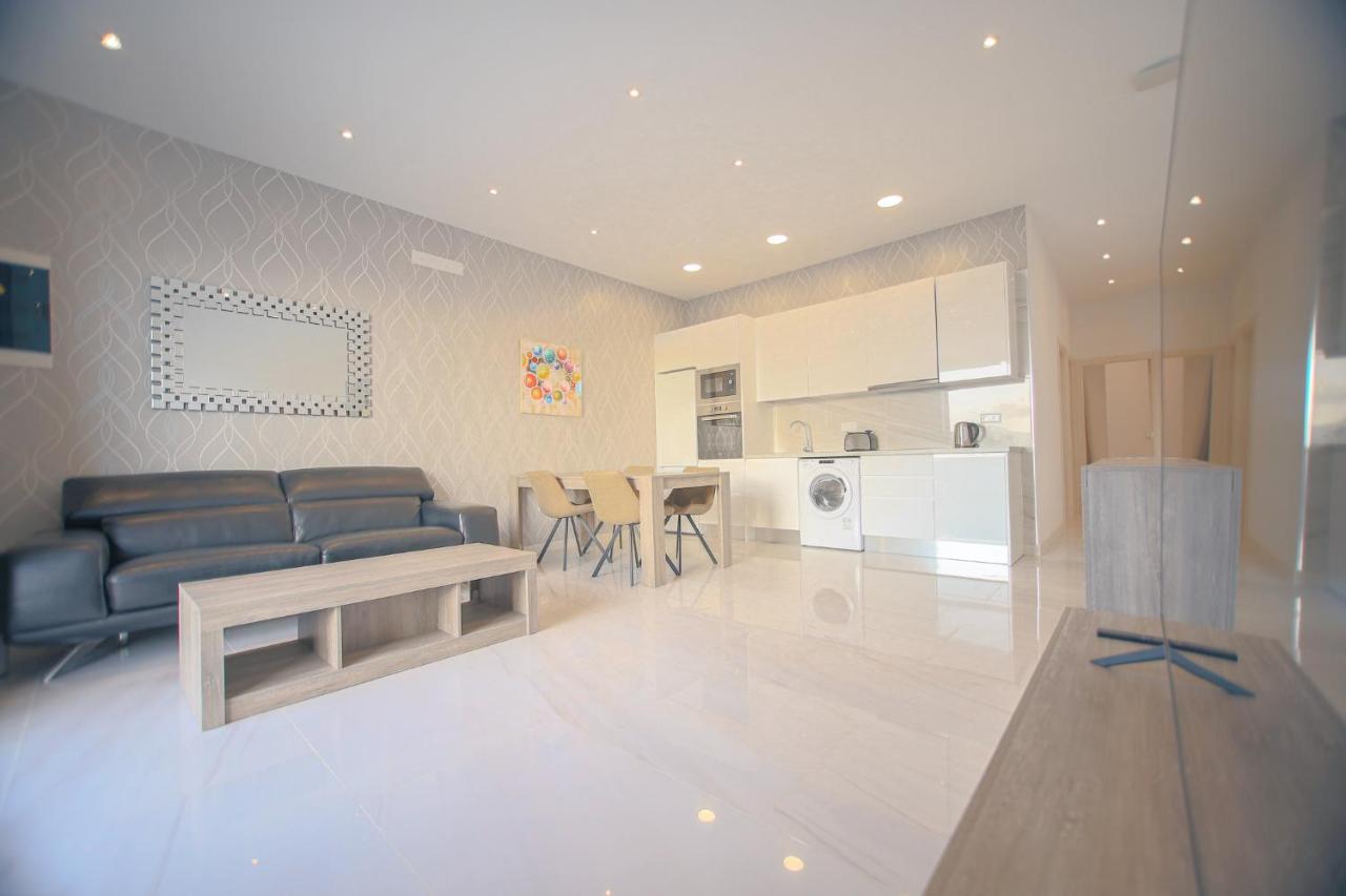 Atlantico Plaza 3a - 2 Beds - 2 Baths Puerto del Carmen (Lanzarote)