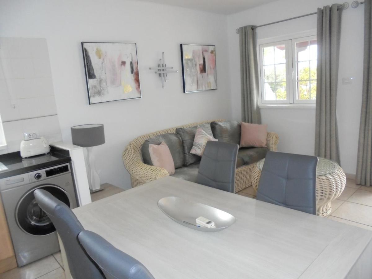 70 Las Brisas Apartamento