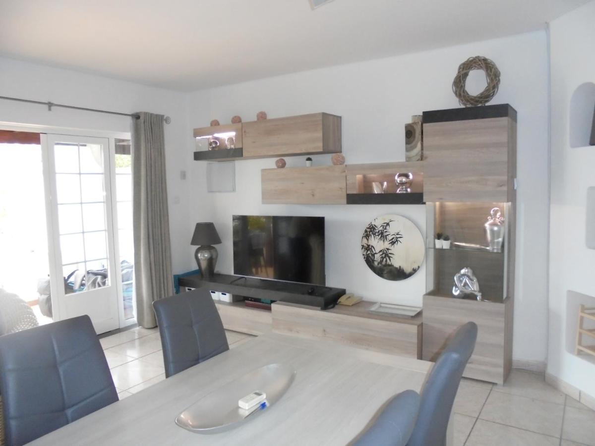 70 Las Brisas Apartamento *