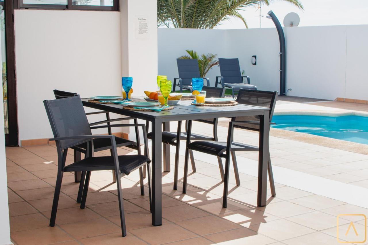 Orcades Close To Town Center Pool & A/c