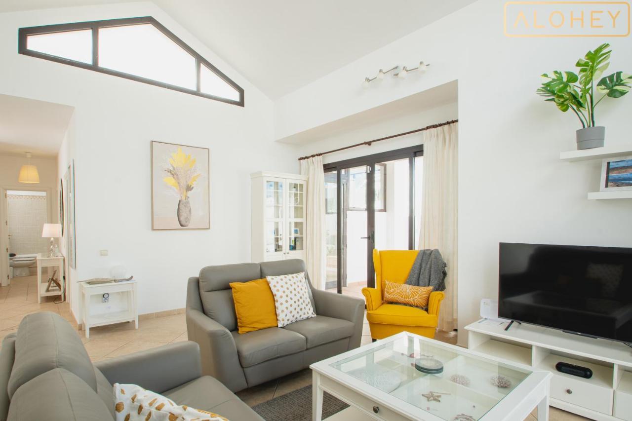 Orcades Close To Town Center Pool & A/c Villa Playa Blanca (Lanzarote)