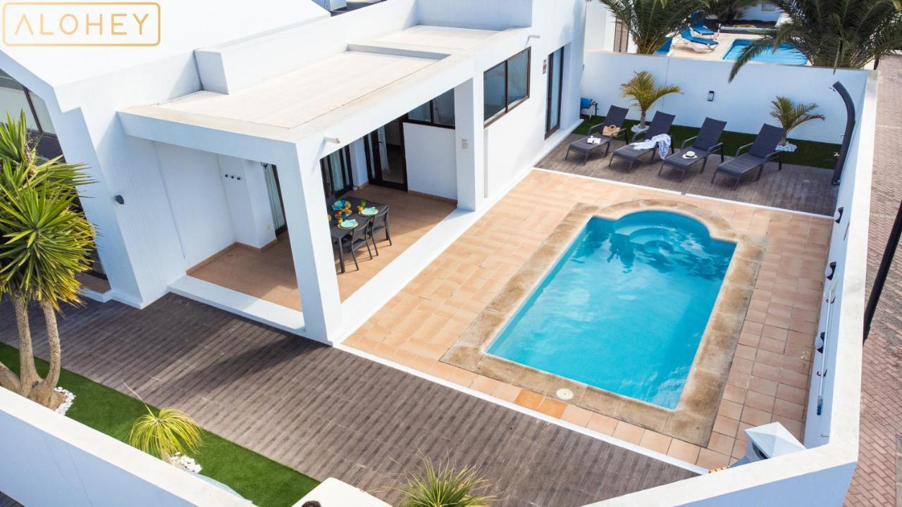 Orcades Close To Town Center Pool & A/c * Playa Blanca (Lanzarote)