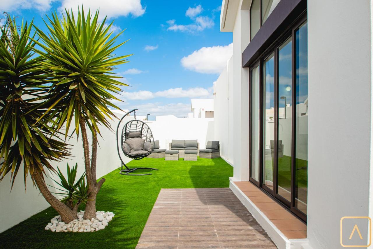 Orcades Close To Town Center Pool & A/c Villa