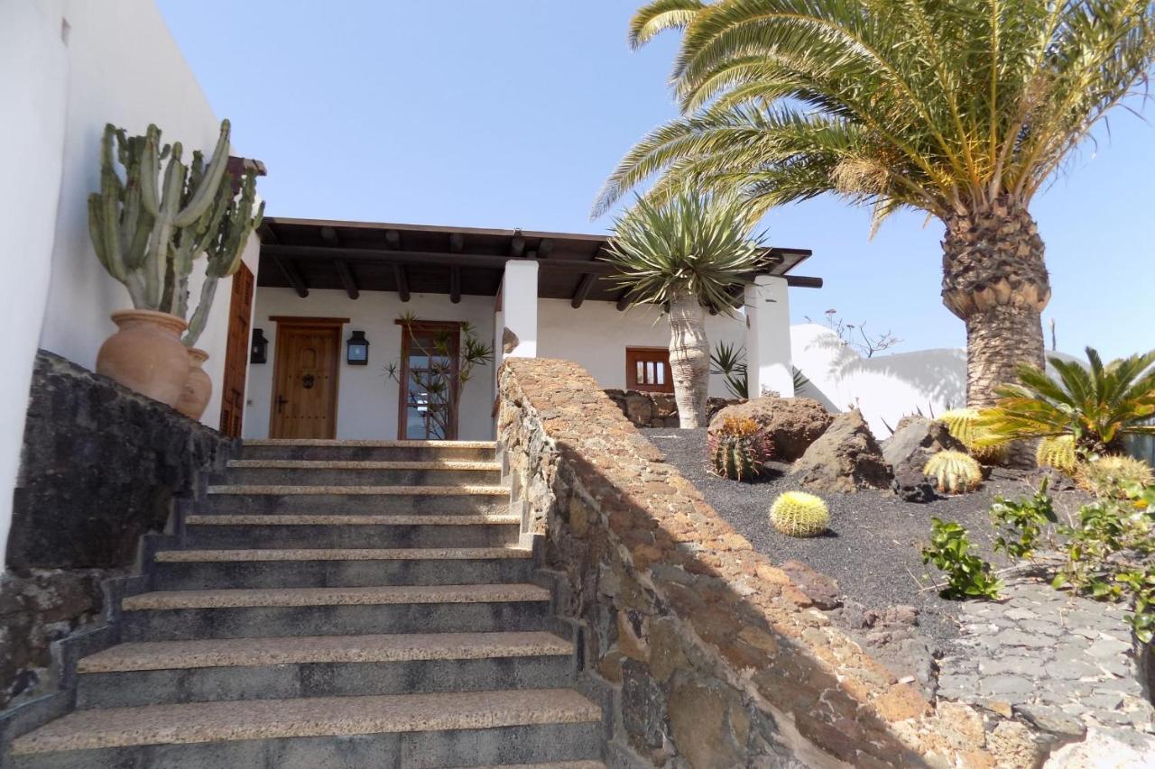 Finca Paraíso - Finest With Incredible Views Over Puerto Del Carmen * Puerto del Carmen (Lanzarote)