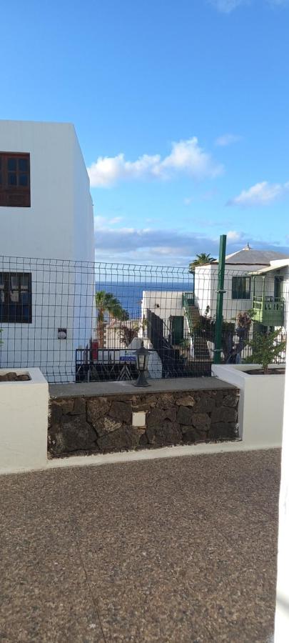 Apartment Beautiful Spacious 1-bed With Aircon *