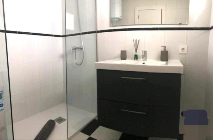 Apartment Suri *