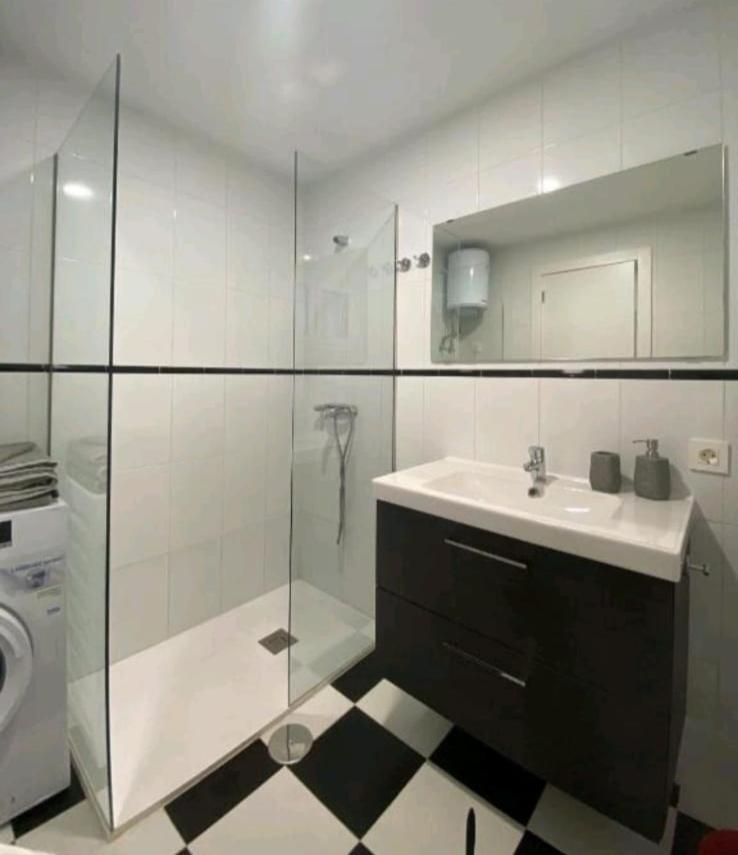Apartment Suri *