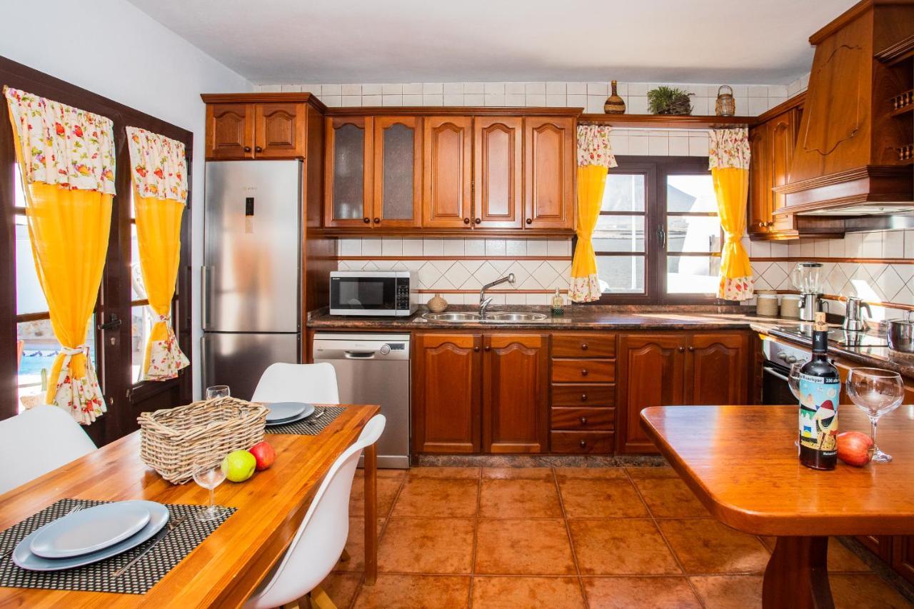 Eslanzarote Acoruma House, Super Wifi, Heated Pool Guime
