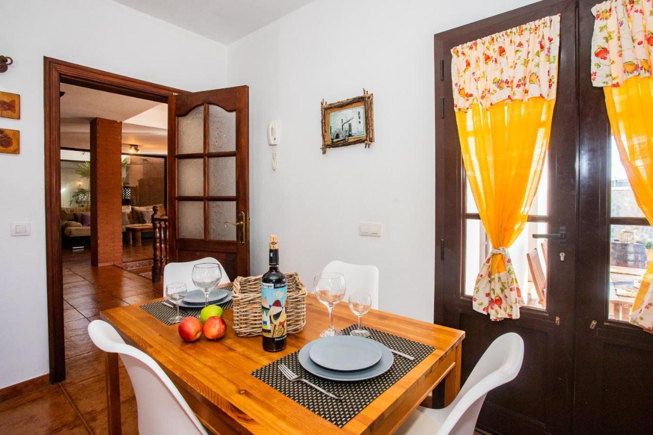 Villa Eslanzarote Acoruma House, Super Wifi, Heated Pool