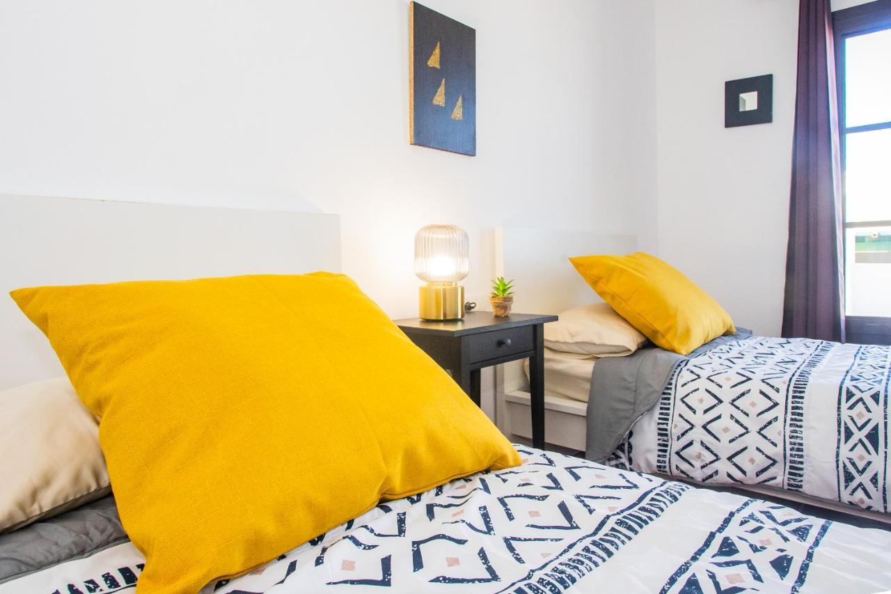 Eslanzarote Acoruma House, Super Wifi, Heated Pool Villa