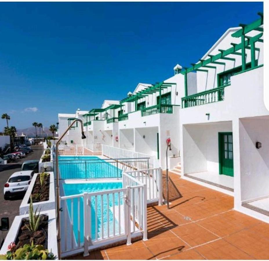 Apartment Beautiful Spacious 1-bed With Aircon *