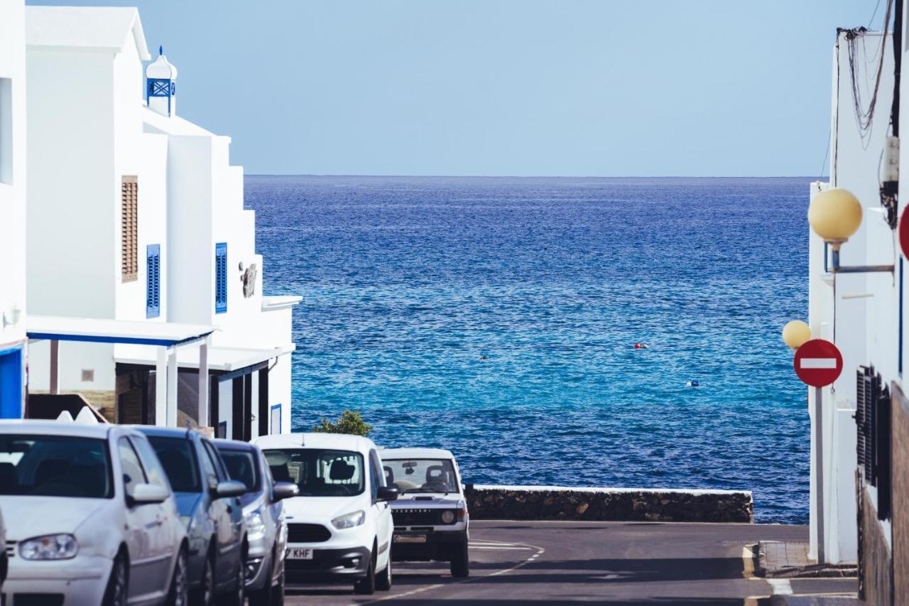 Blue Coast Apartment *