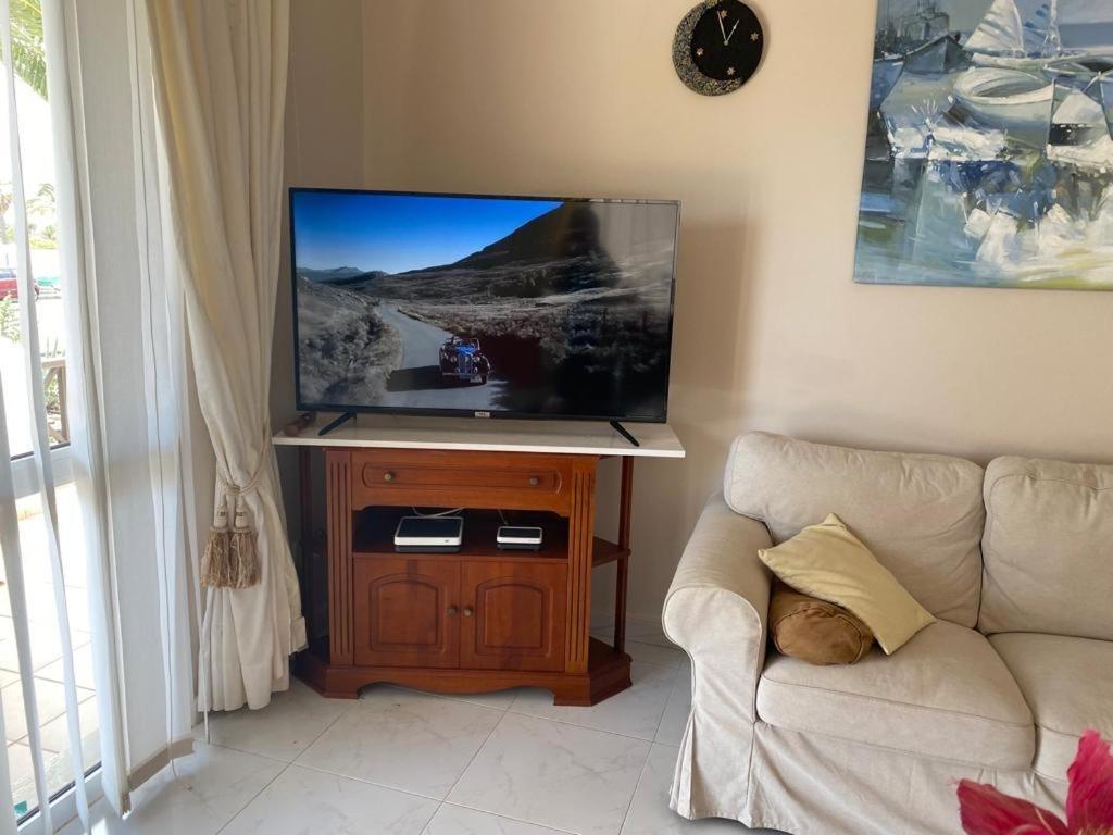Isa Sea Views