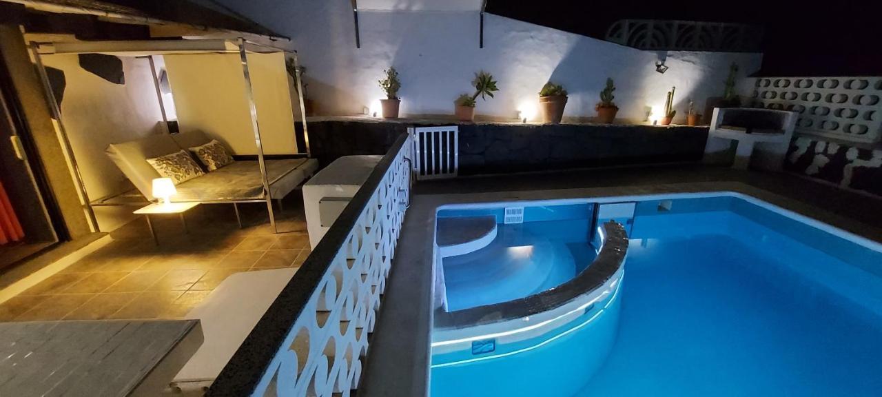 Сasa de vacaciones Aloelux !! - Private With Pool , Jacuzzi, Cinema, Massage ,wonderful View, Art Desing