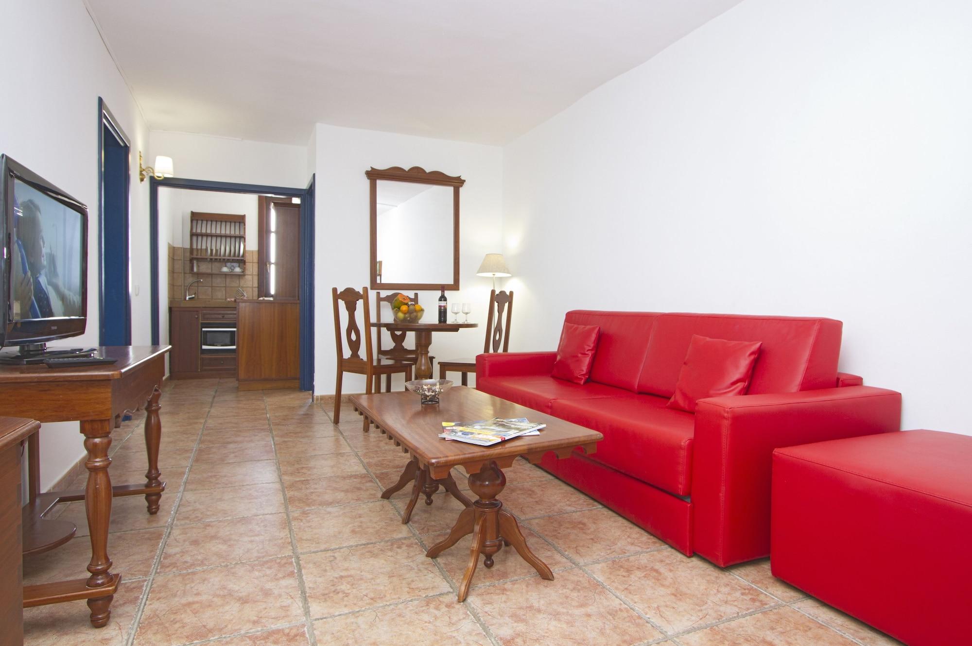 Nazaret Aparthotel 4*