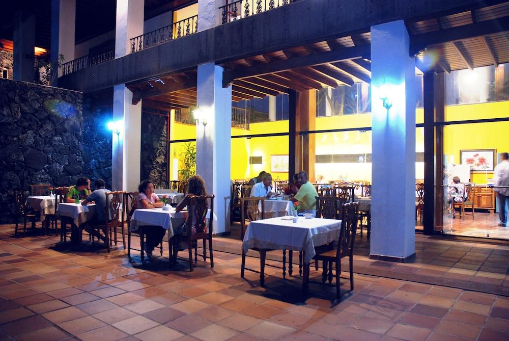 Nazaret Aparthotel Costa Teguise