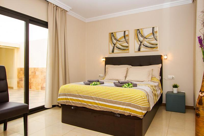 Riviera Park 2b - 2 Bed/2 Bath - Grd Floor - Air-con - Uk/irish Tv - Wifi Apartamento *