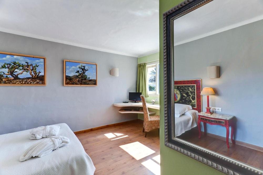 Hotel Casa De Hilario 3*
