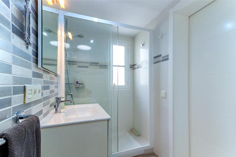 Riviera Park 2b - 2 Bed/2 Bath - Grd Floor - Air-con - Uk/irish Tv - Wifi Apartamento