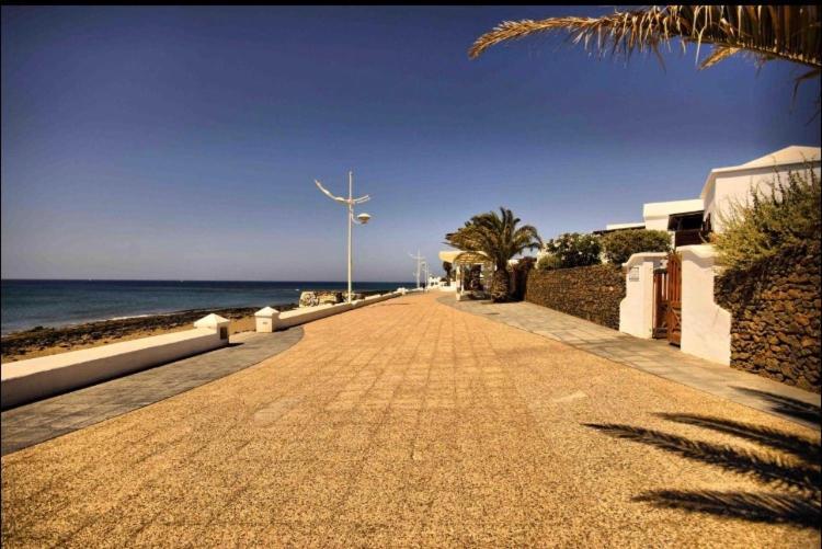 Hogar Palmera With Pool & Playa Honda (Lanzarote)