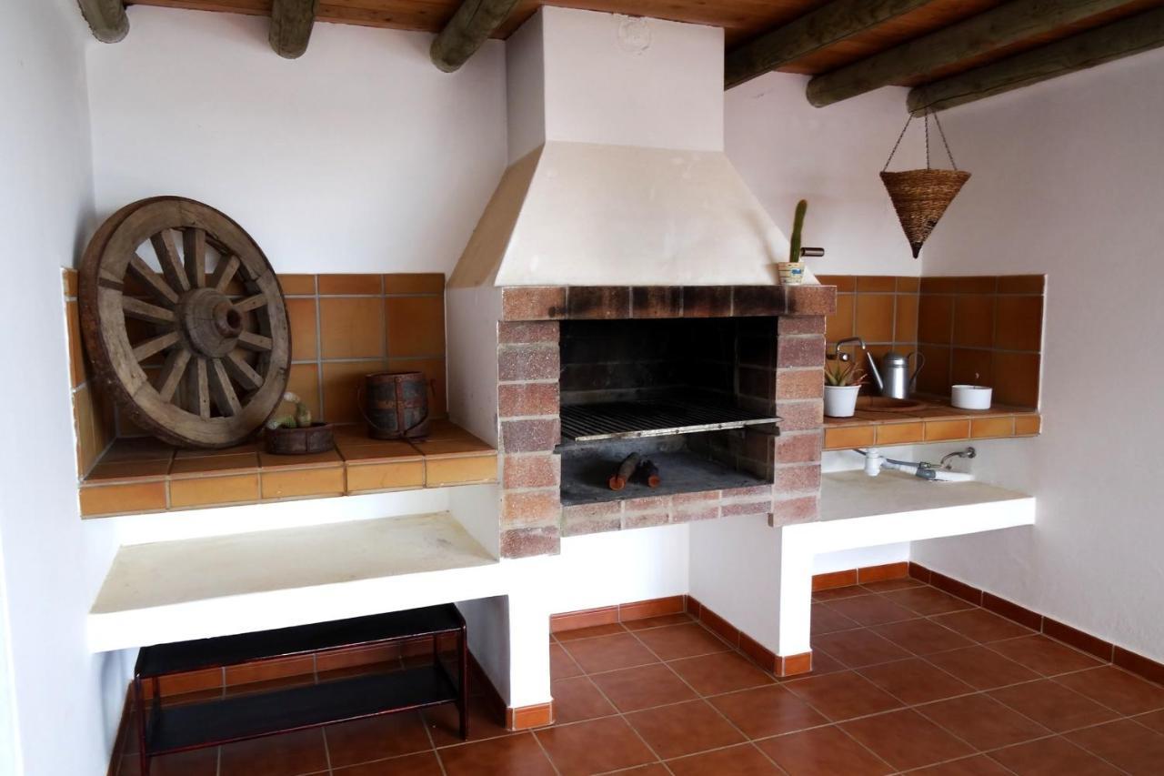El Mojón With Private Pool In Teguise Villa