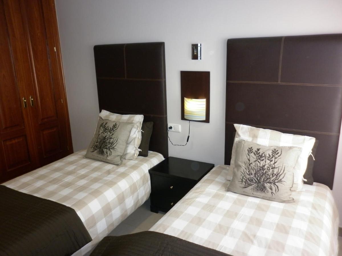 Riviera Park 1a - 1st Floor - 2 Bedrooms - Air Con - Wi-fi - Uk Tv Apartment Puerto del Carmen (Lanzarote)