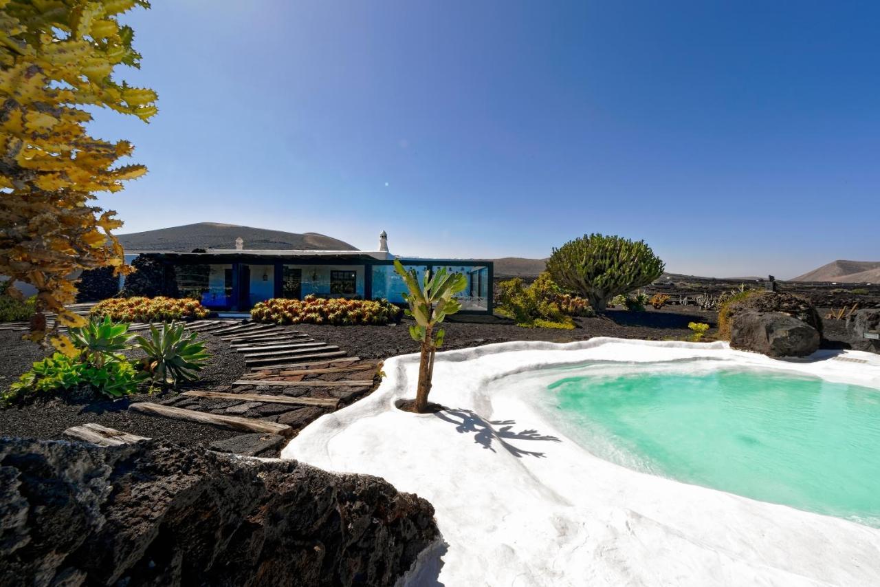 Luxe Ecovilla Listán Villa