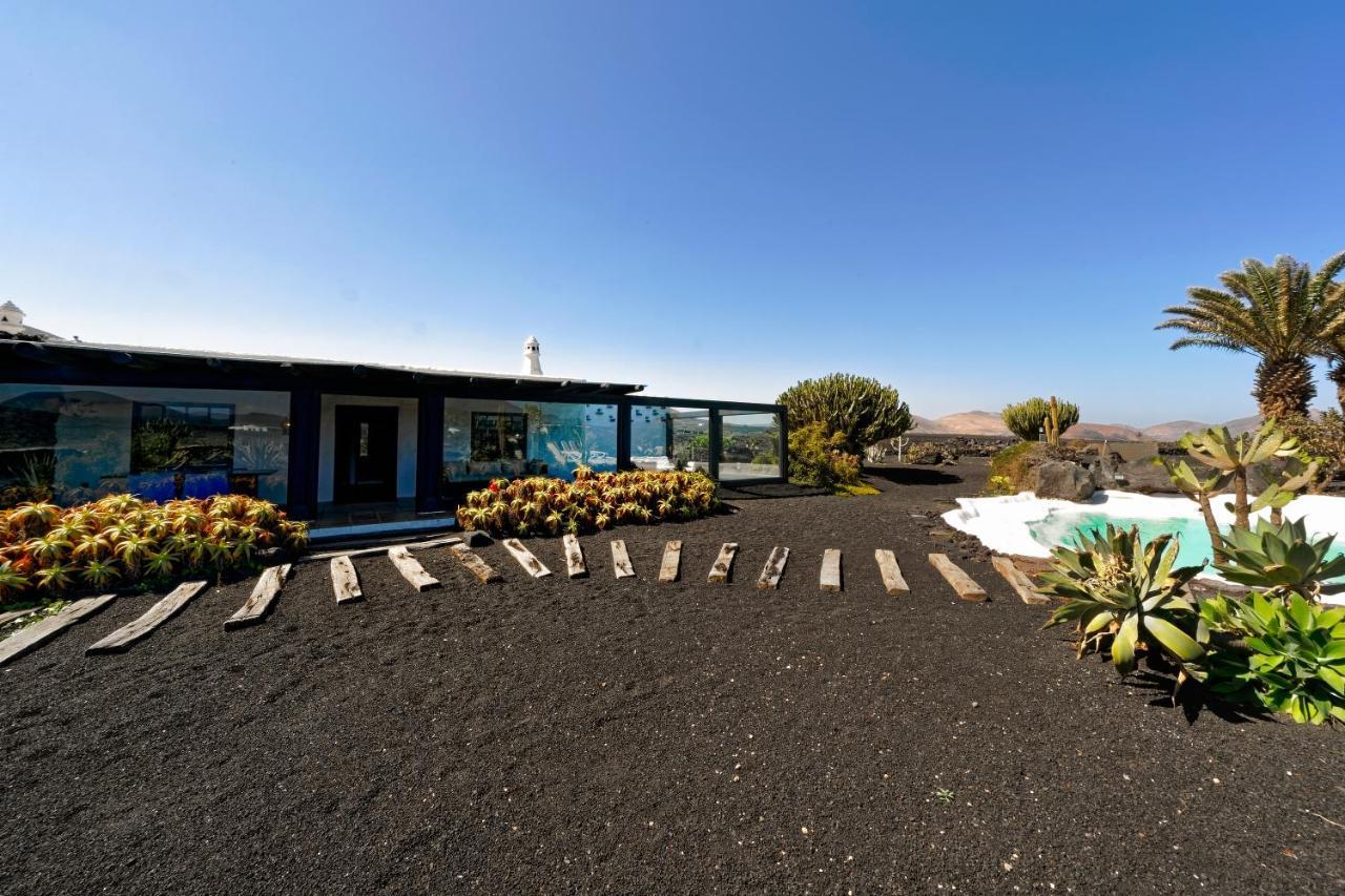 Luxe Ecovilla Listán Villa